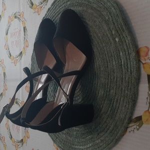 Journee Collection Foster Strappy Sandals Size 8.5 Black